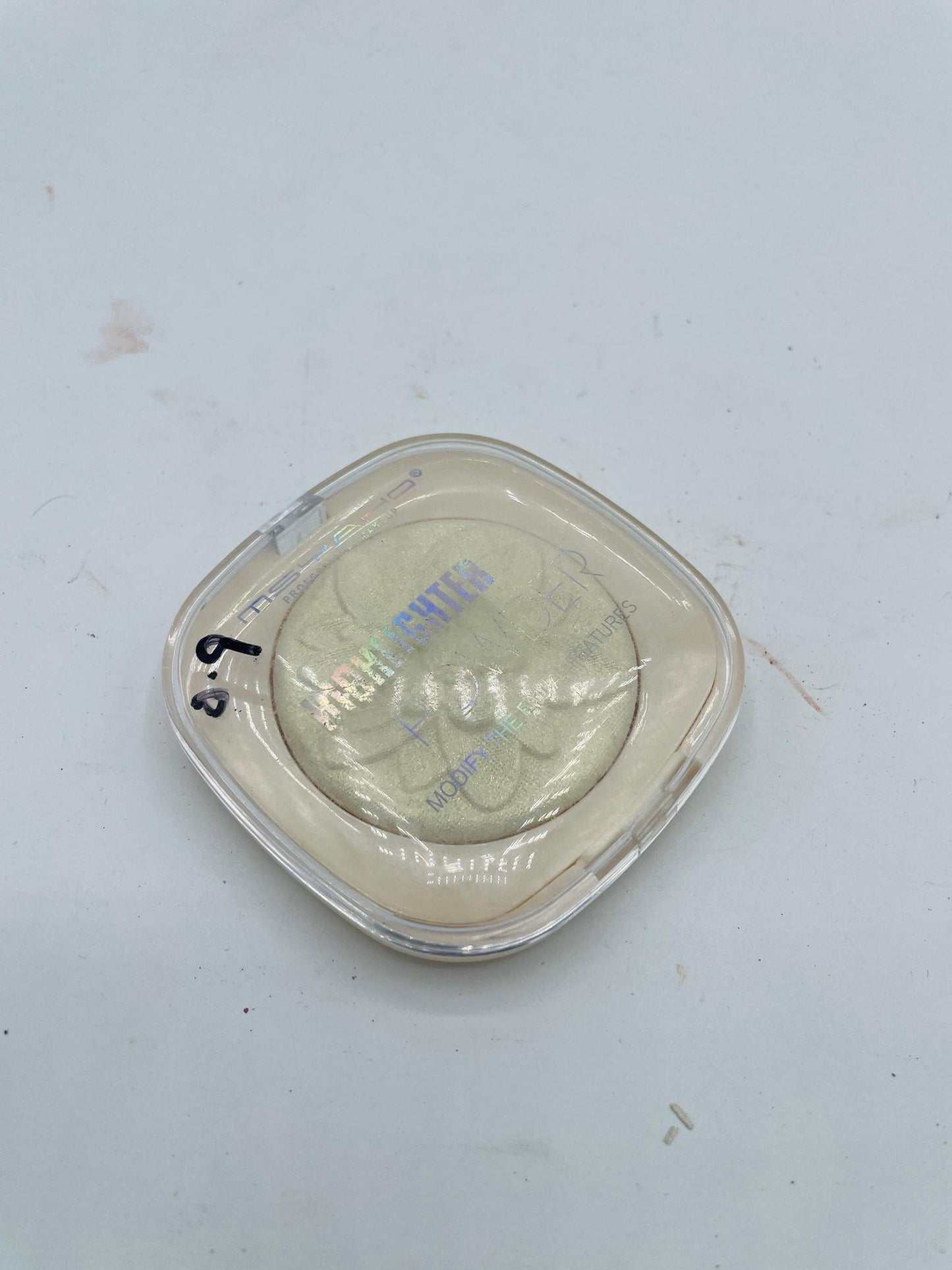 MSYAHOO HIGHLIGHTER POWDER MODIFY THE FACIAL FEATURES