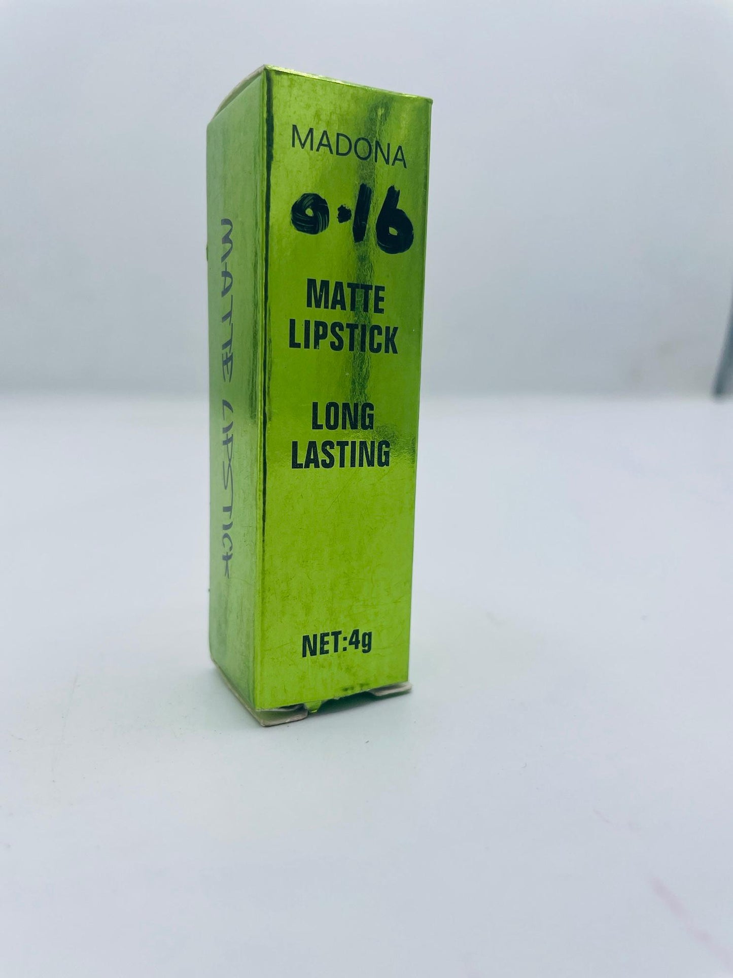 MADONA MATTE LIPSTICK ( LONG LASTING )