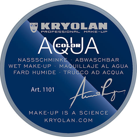 Aquacolor Interference is a grease-free compact make-up