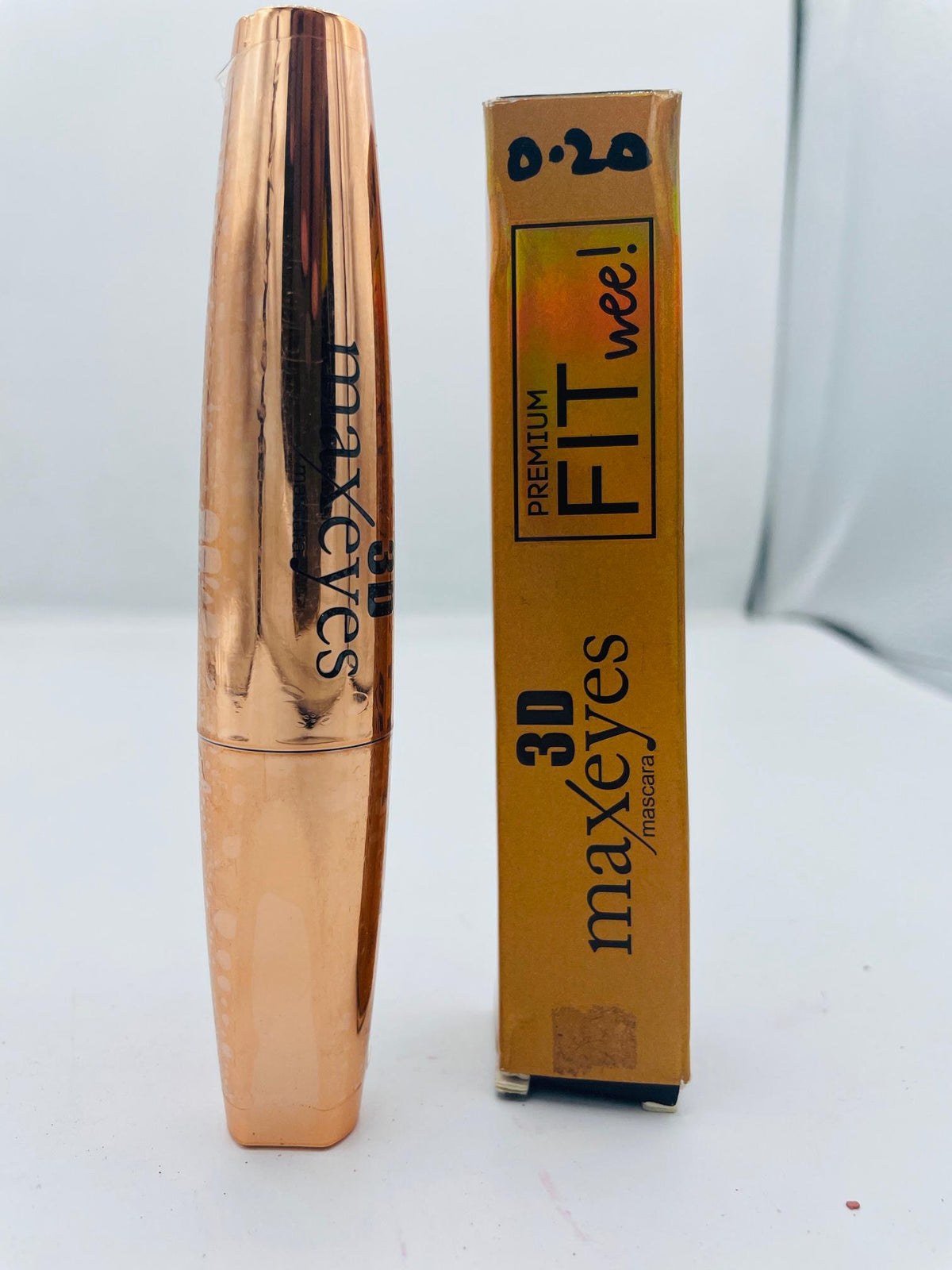 PREMIUM FIT WEE MAX EYES 3D MASCARA
