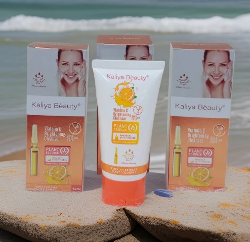 Kaliya Vitamin C Brightening Cleanser 3in1
